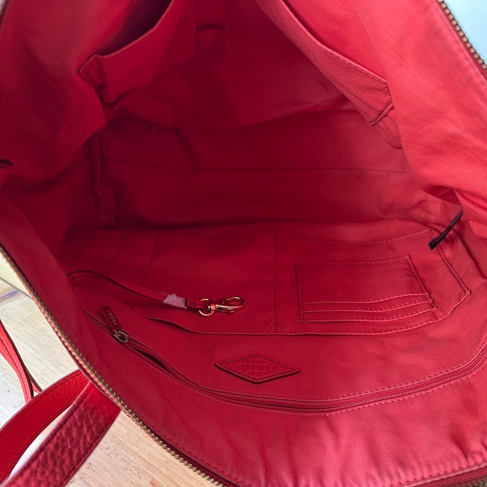 FOSSIL “Sydney” Claret Red Pebbled Leather Tote Bag - Picture 6 of 9